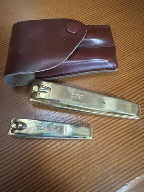 VTG Bassett USA Trim nail & toe clipper set in Brown Top Grain Cowhide Case